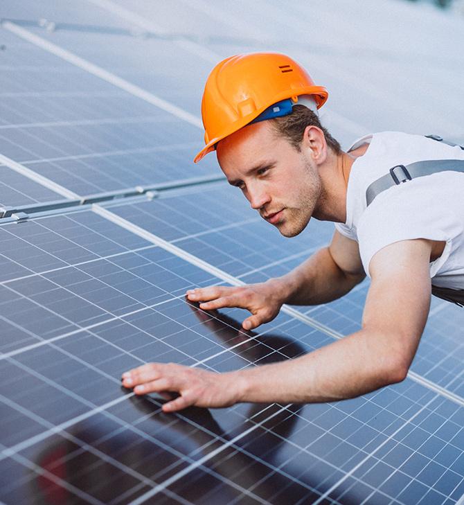 How Monocrystalline Solar Panels Outperform Polycrystalline in 2025